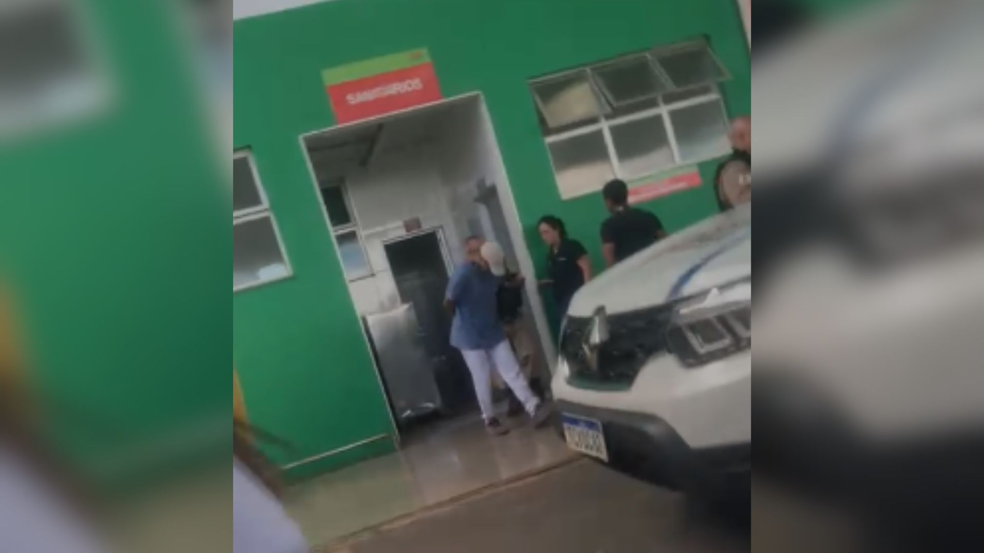 VÍDEO: Homem é preso ao tentar filmar mulher em banheiro de supermercado em Uberlândia
