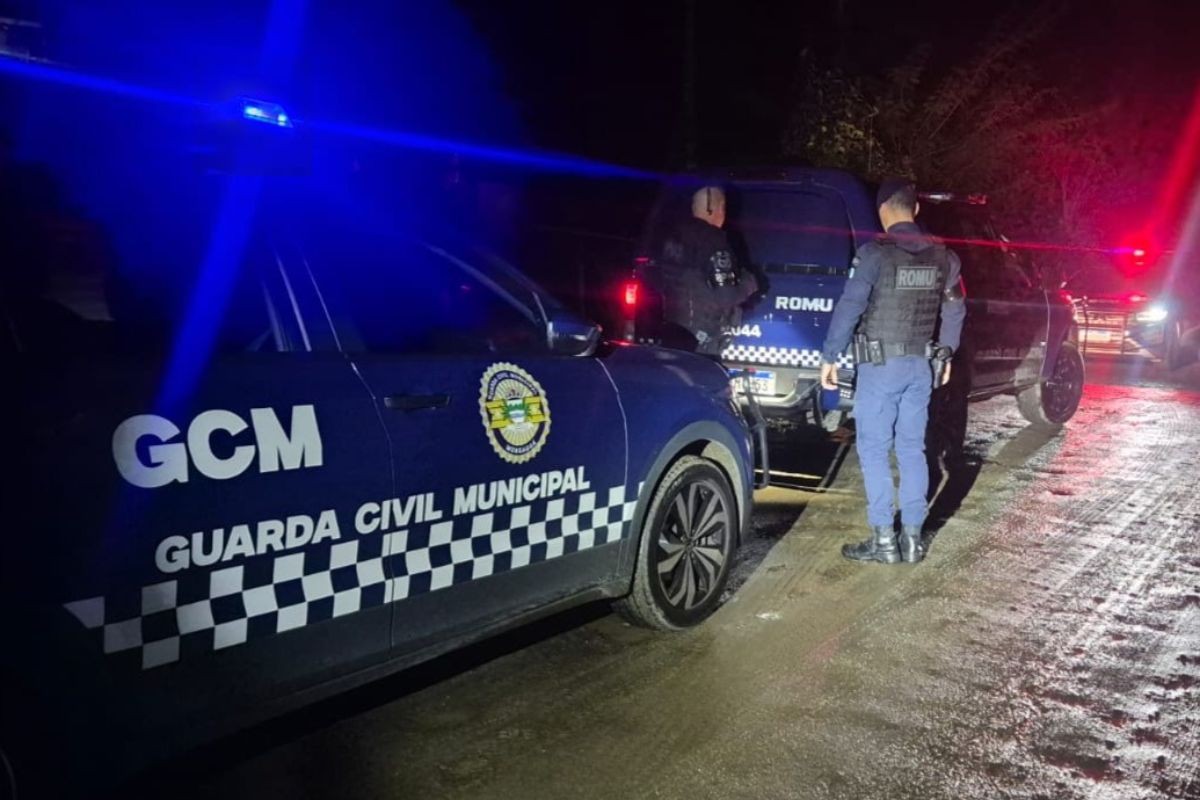 Homem é preso após espancar esposa na frente das três filhas no litoral de SP