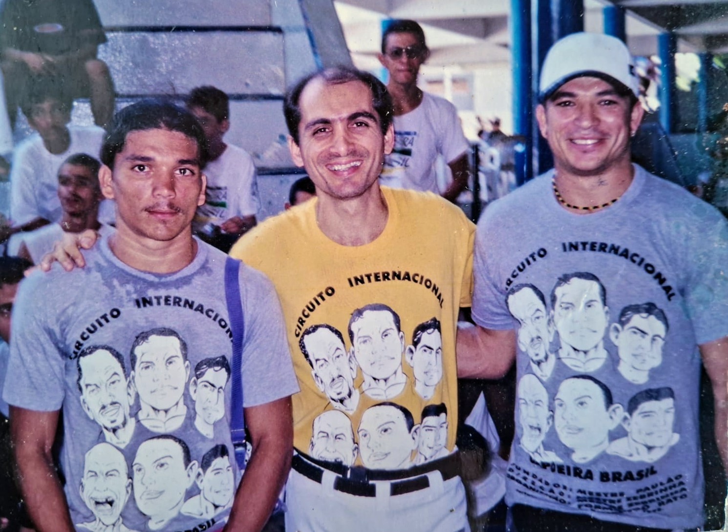 Mestres de capoeira de todo o Brasil exaltam legado de Paulinho Sabiá, executado em Niterói