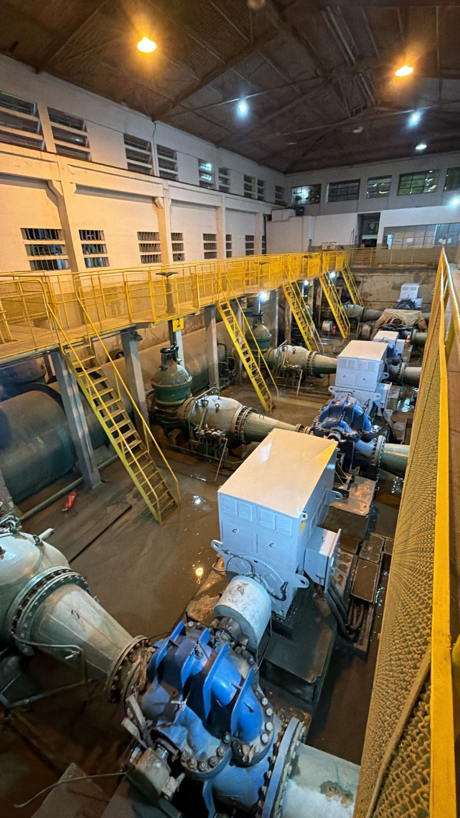 Vazamento provoca alagamento no Sistema Guandu e compromete abastecimento no Rio e na Baixada