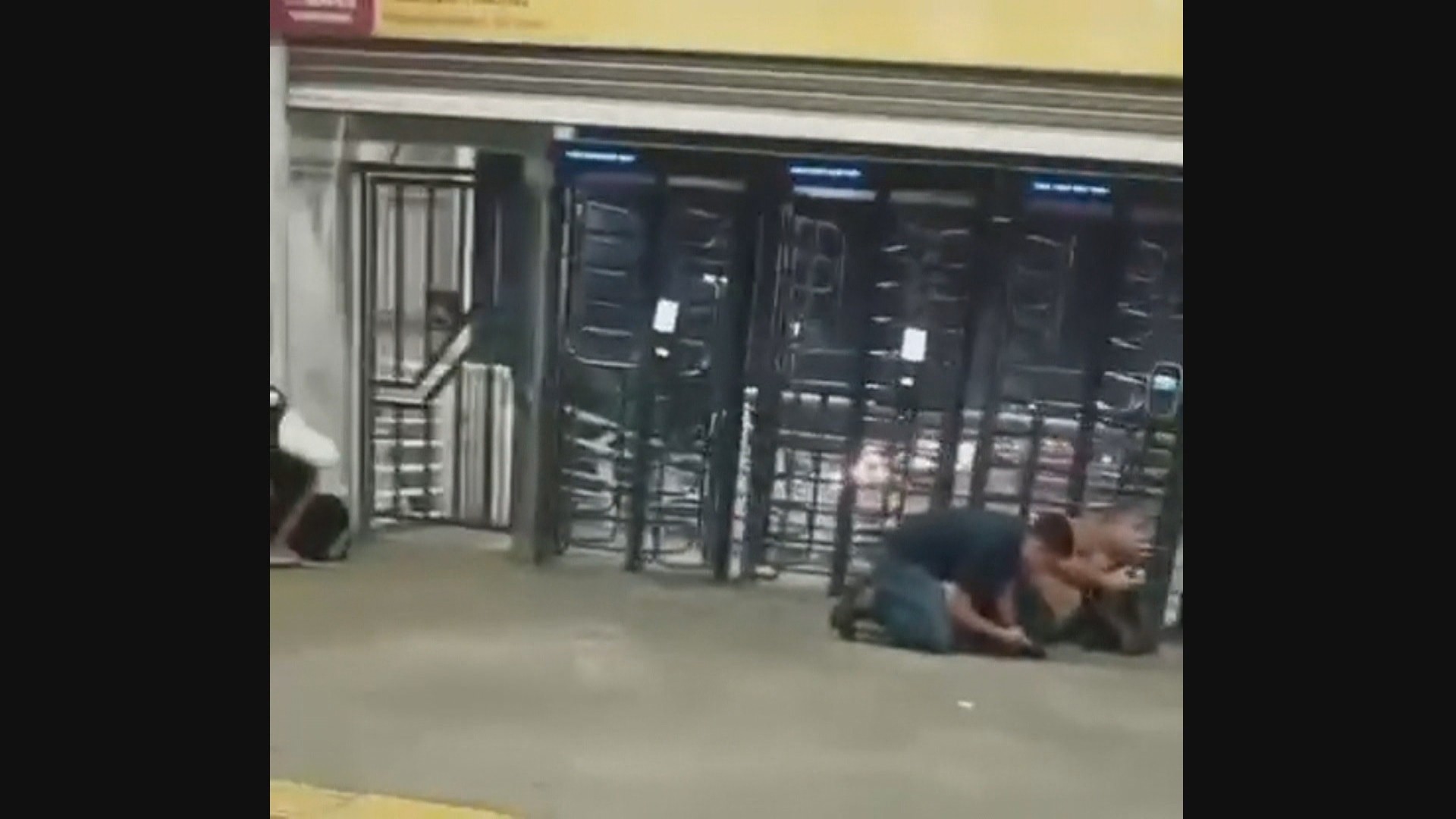 Operação na Maré impacta rotina de moradores e provoca momentos de pânico no BRT