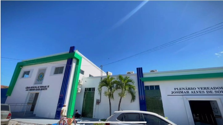 Concurso da Câmara de Trindade abre inscrições para 11 vagas; salários chegam a R$ 2,5 mil