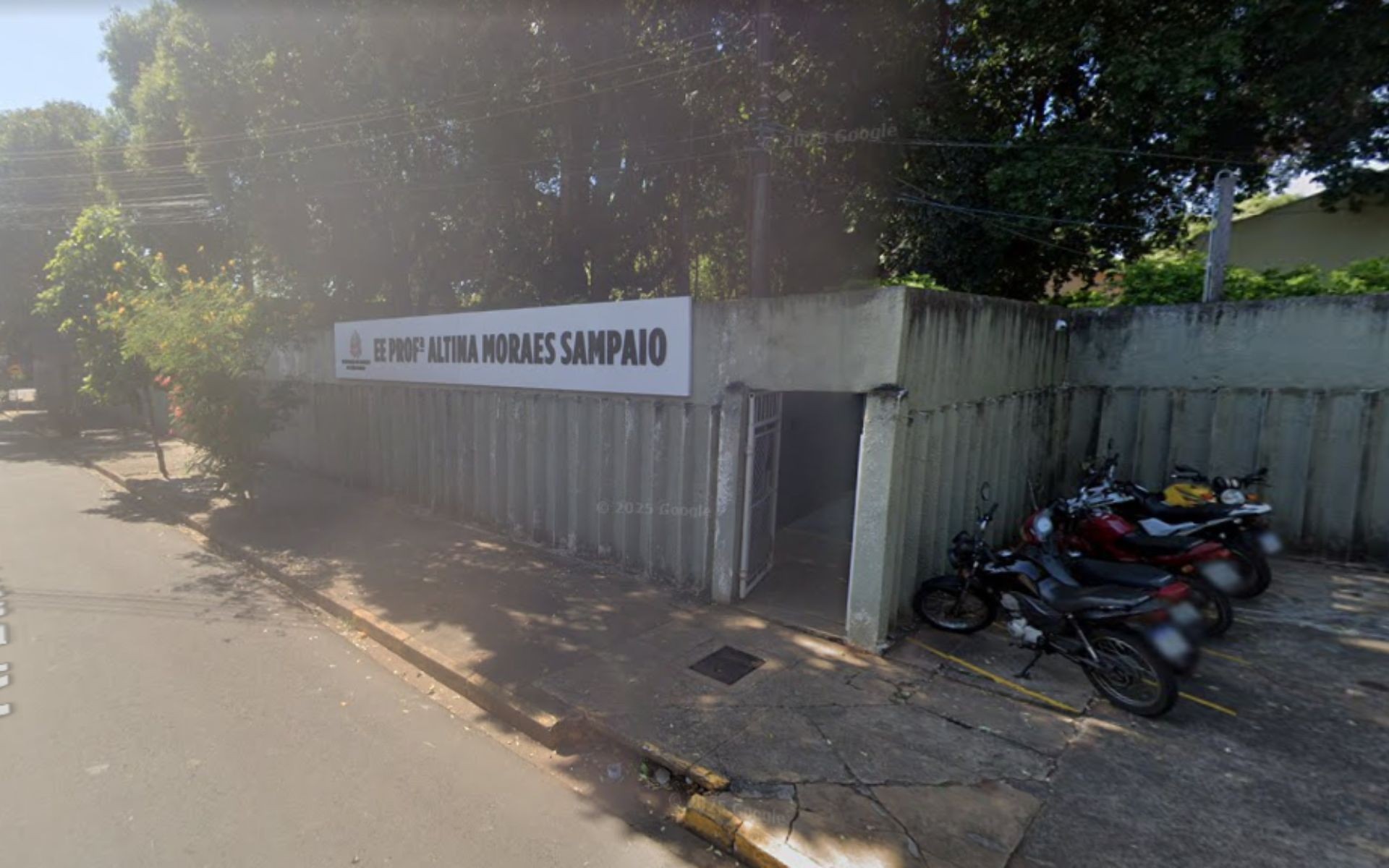 Mãe denuncia inspetor por suspeita de usar bomba de ar para tocar partes intimas de alunas em escola estadual