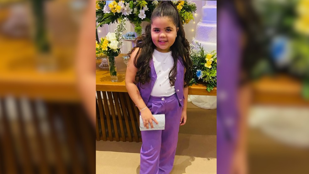 Ester Souza, de 9 anos, faz as pregações na igreja em Votuporanga (SP) — Foto: Reprodução/Instagram