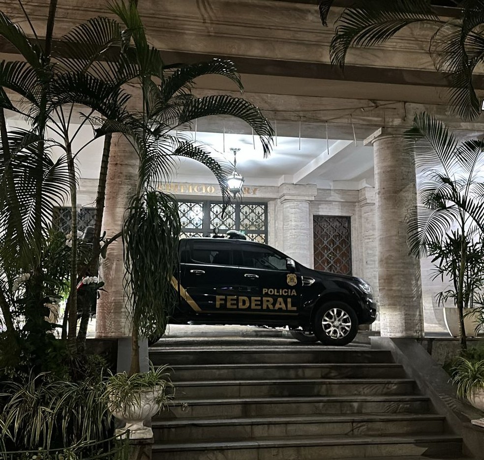 PF investiga invasão do apartamento de Aloizio Mercadante — Foto: Reprodução