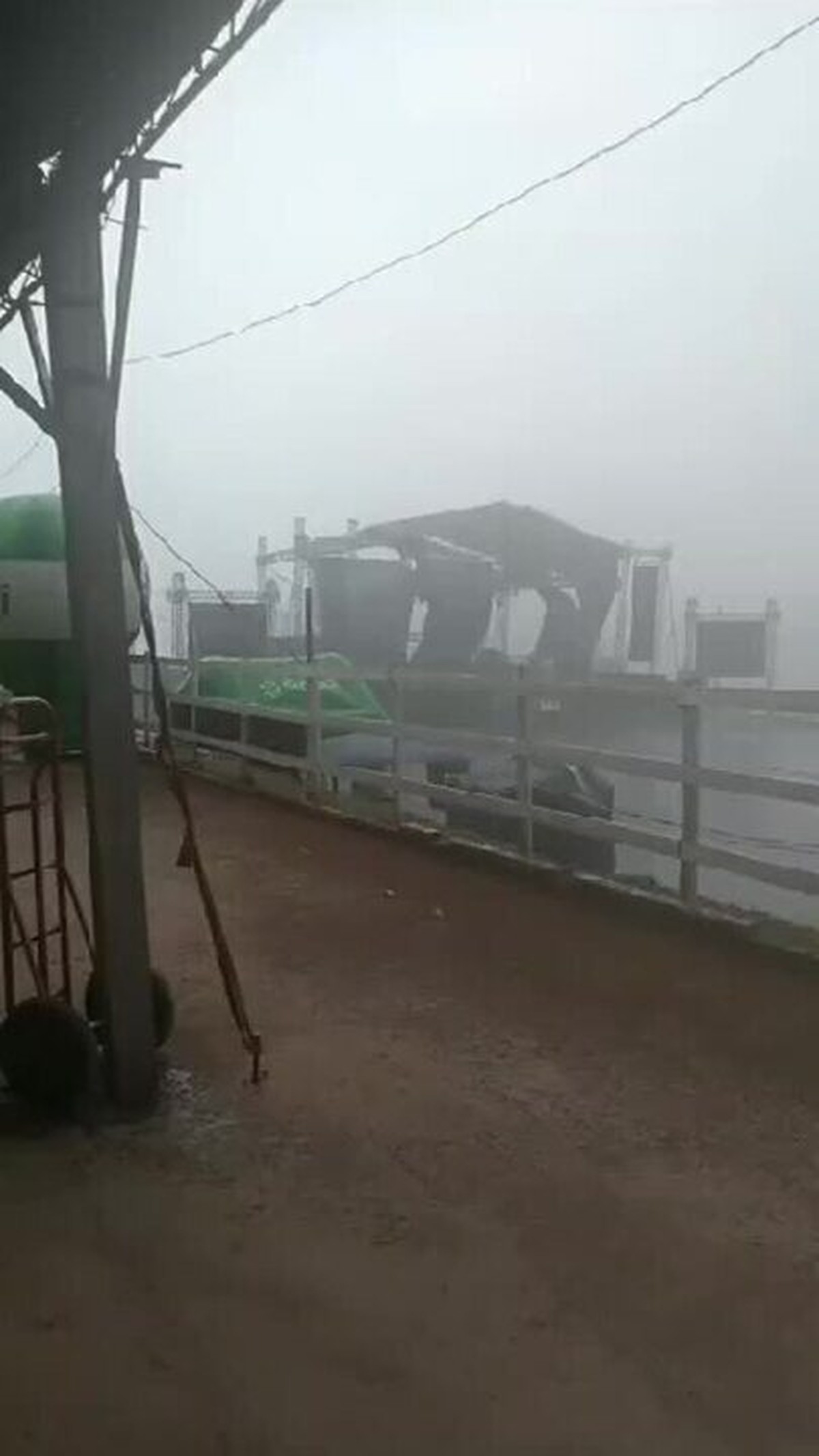 Chuva Causa Alagamentos E Estragos Em Cidades De Mg Minas Gerais G1 