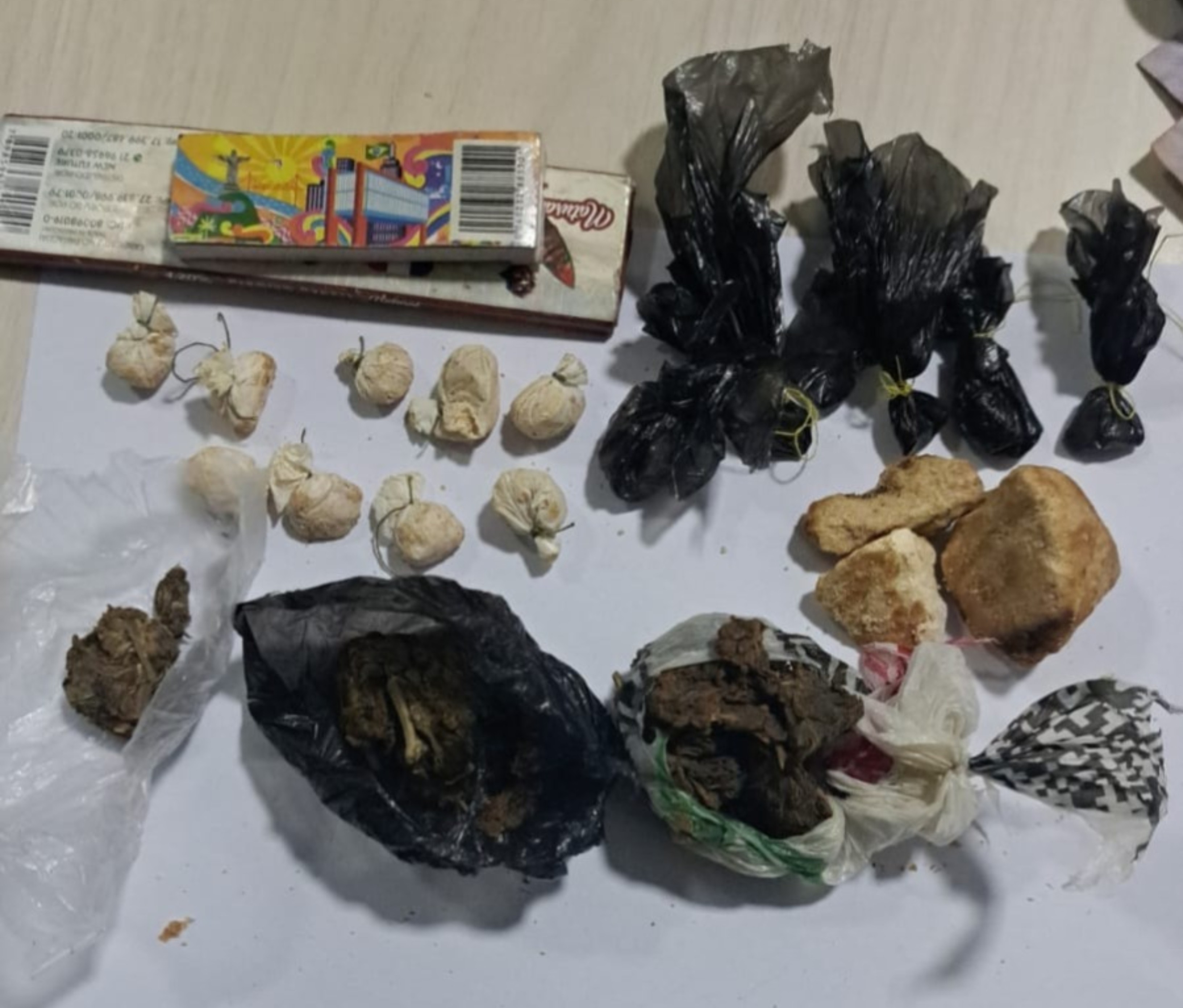 Mulher é presa com skunk, cocaína e crack em Rorainópolis