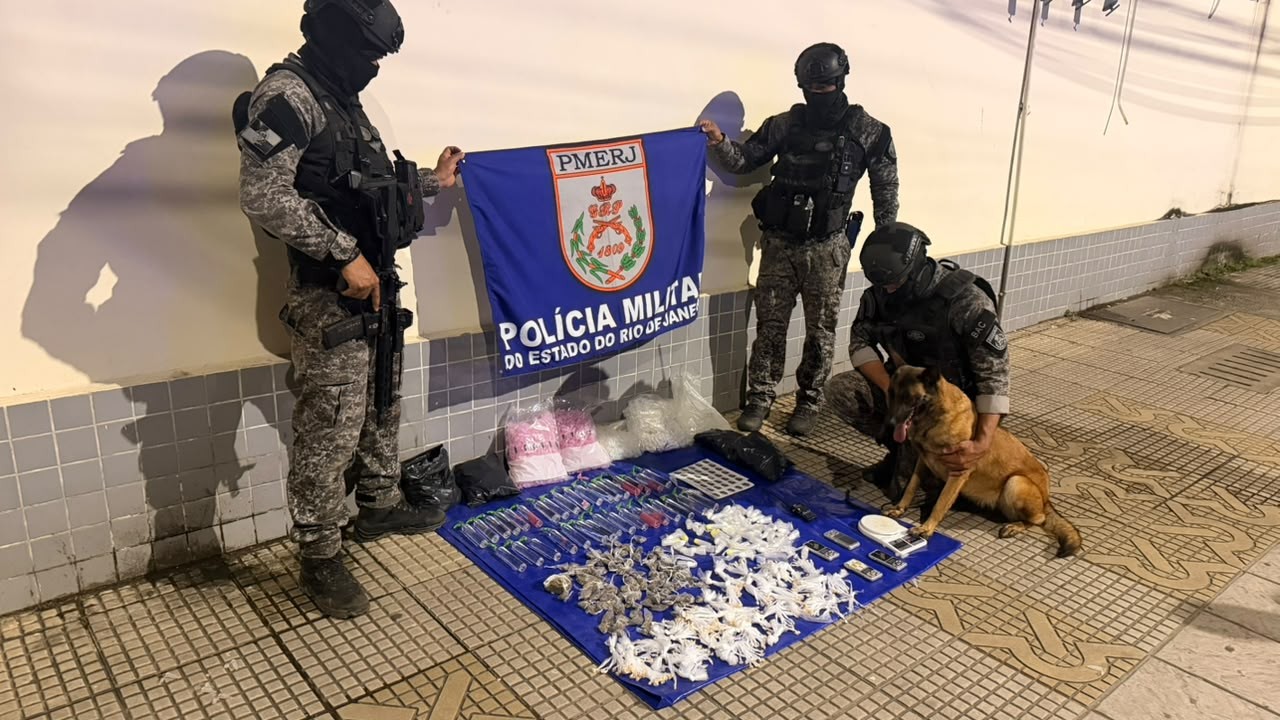 BAC apreende grande quantidade de drogas em Volta Redonda