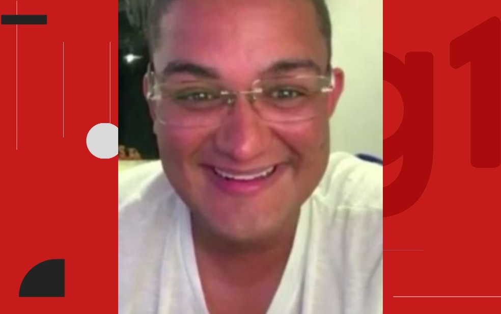 Marcelo é dono do ferro-velho onde jovens trabalhavam e está foragido da Justiça — Foto: Redes sociais