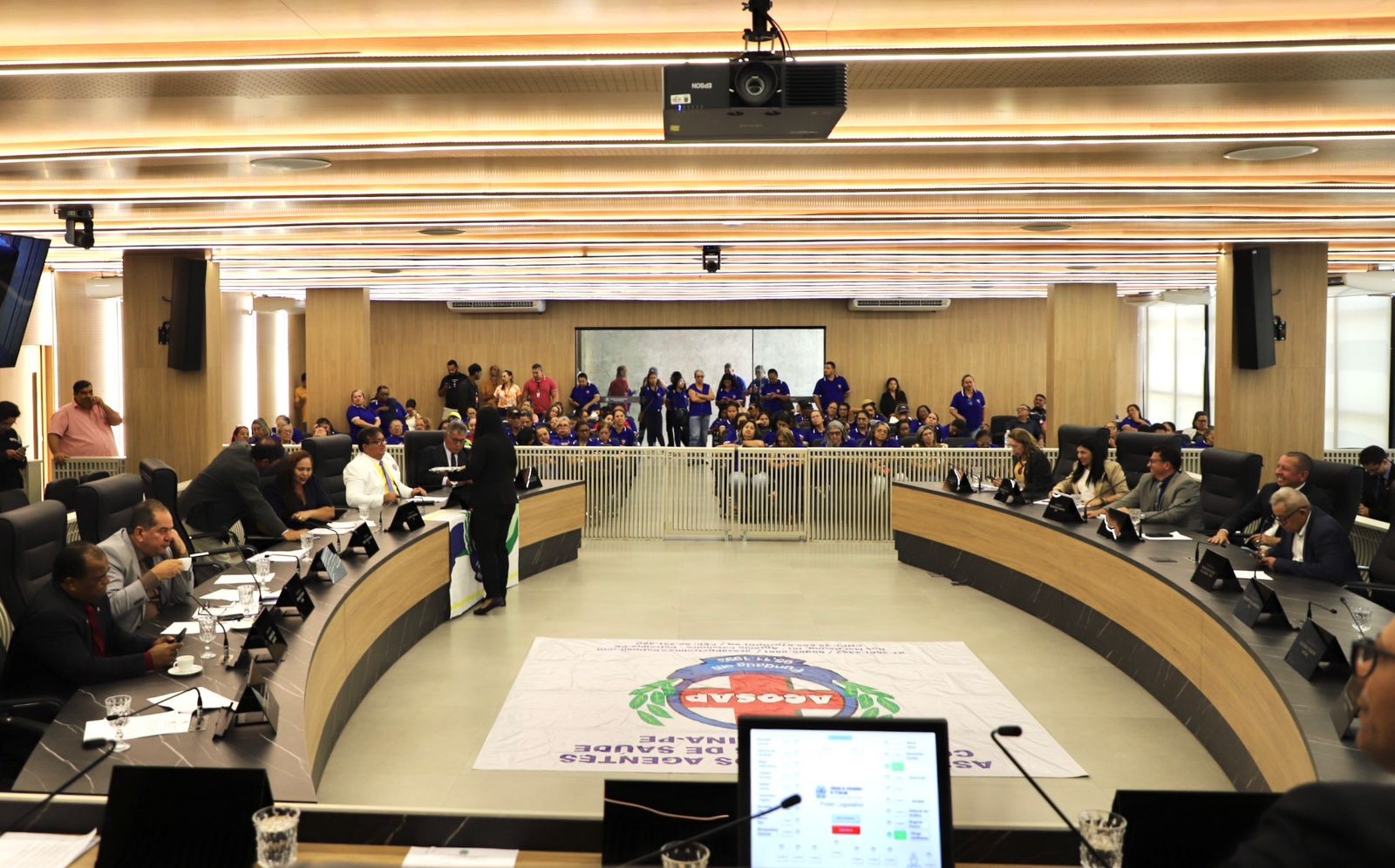 Vereadores de Petrolina aprovam reajuste salarial para servidores municipais