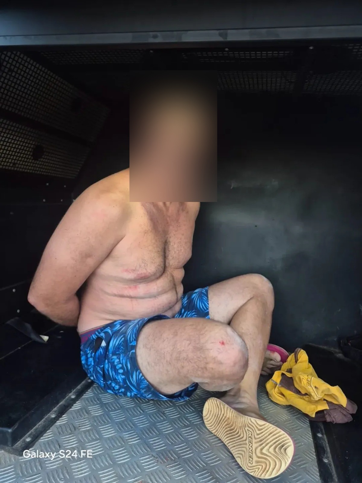 Suspeito de furtar moto se esconde em forro de casa, mas acaba preso em Teresina