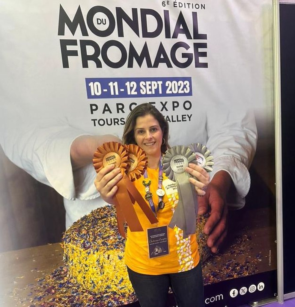 Queijos produzidos em Pardinho foram premiados na competição mundial realizada na França — Foto: Instagram / Reprodução