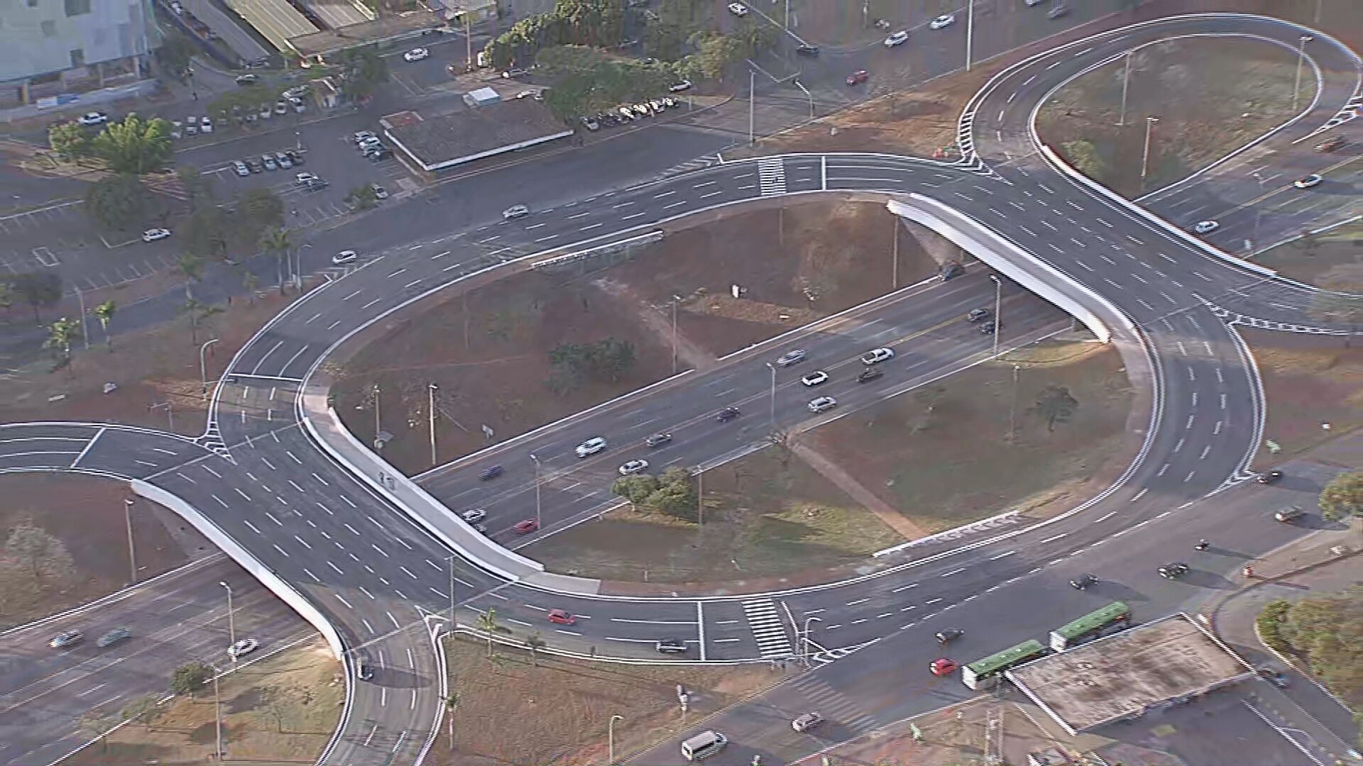 Viaduto do Eixão Norte é Totalmente Liberado Após Dois Anos de Obras