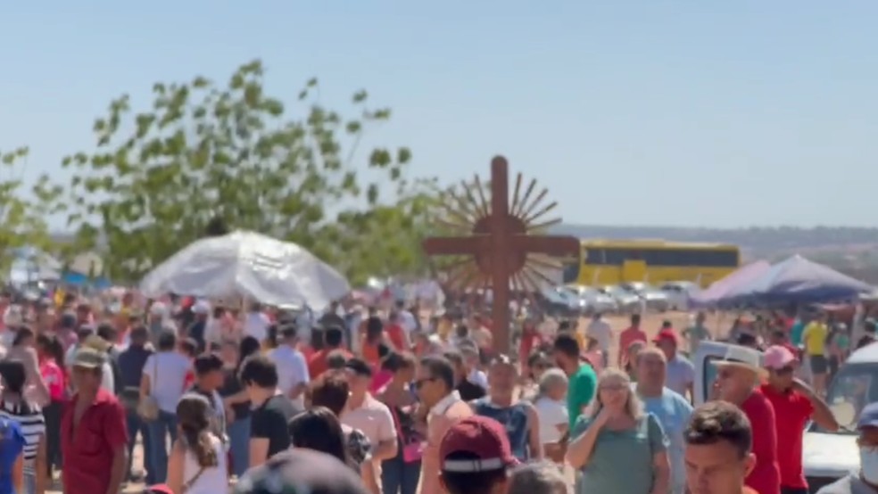 Multidão neste ano na Igreja das Covinhas — Foto: Divulgação