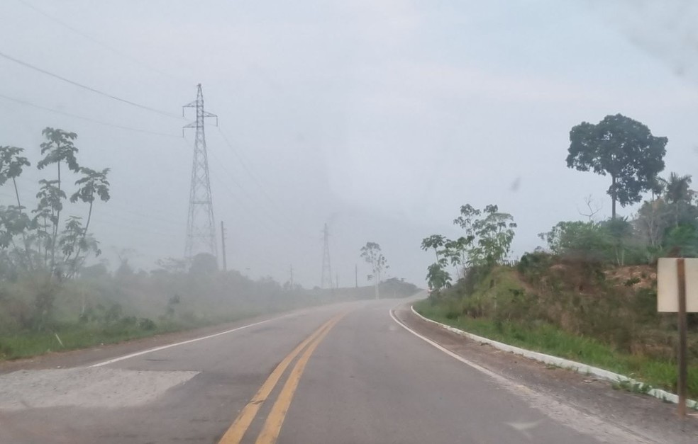 Apesar de registros diminuírem, as queimadas ainda influenciam na piora da qualidade do ar — Foto: Victor Lebre/g1