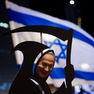 No domingo, as Forças de Defesa de Israel anunciaram o resgate dos corpos de seis reféns em Gaza. Segundo os militares, todos os seis foram mortos pouco antes da chegada das forças israelenses. A descoberta reacendeu protestos contra o premiê israelense.