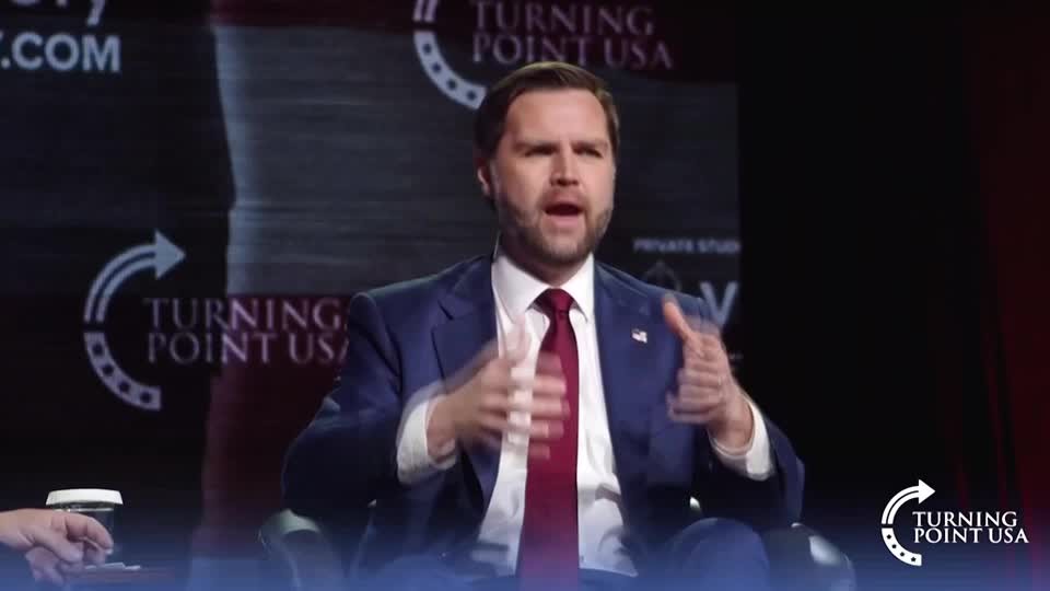 Vice de Trump, J.D. Vance diz que papa Leão XIV  deveria 'ter cuidado ao falar sobre questões de teologia'