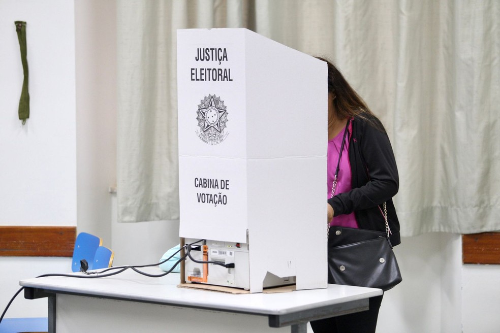 Voto em trânsito: Justiça Eleitoral recebe pedidos a partir de