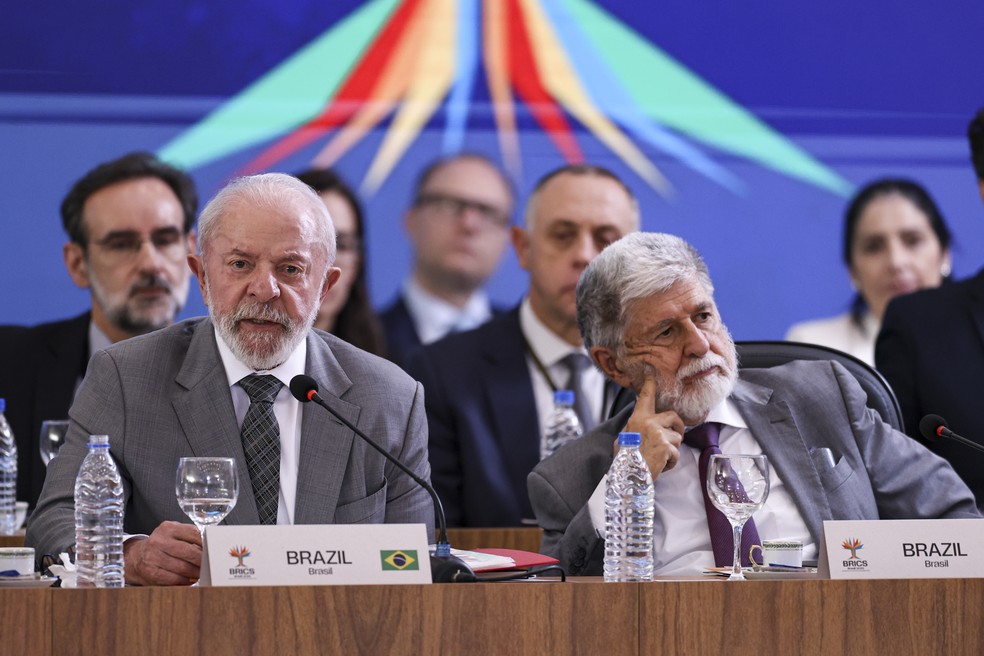 Lula e Celso Amorim participam de evento da presidência brasileira do BRICS — Foto: Marcelo Camargo/Agência Brasil