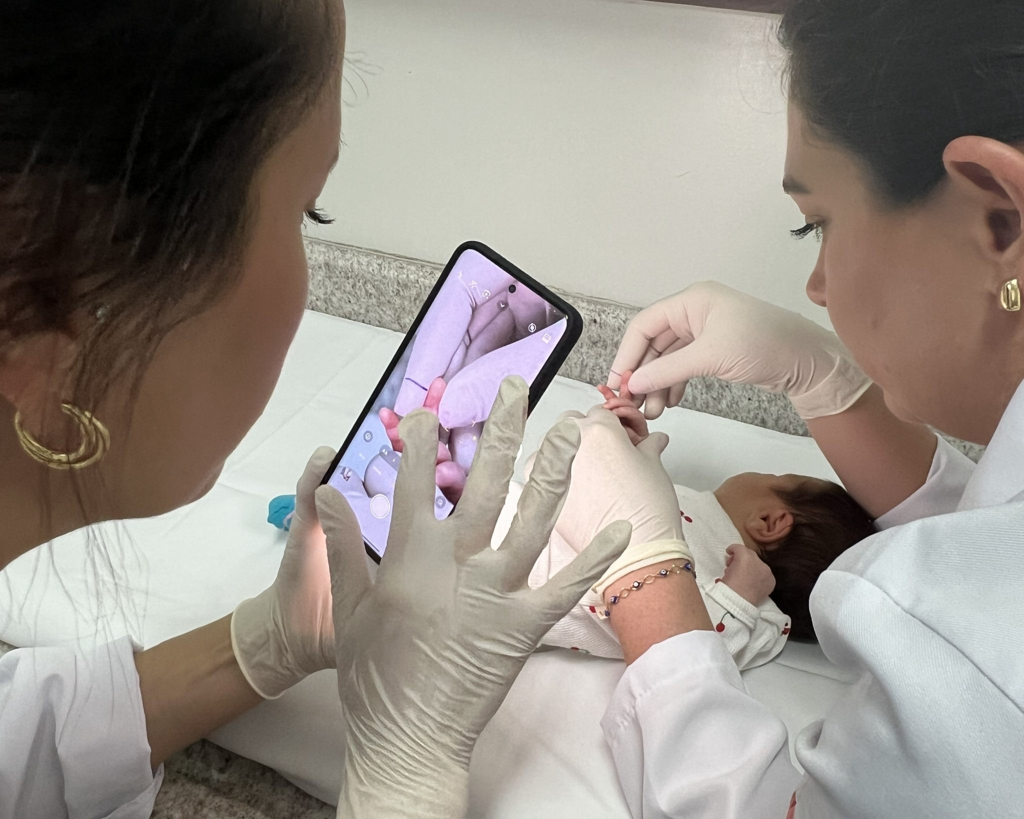 Recém-nascidos devem sair da maternidade já com Carteira de Identidade Nacional em SC; entenda