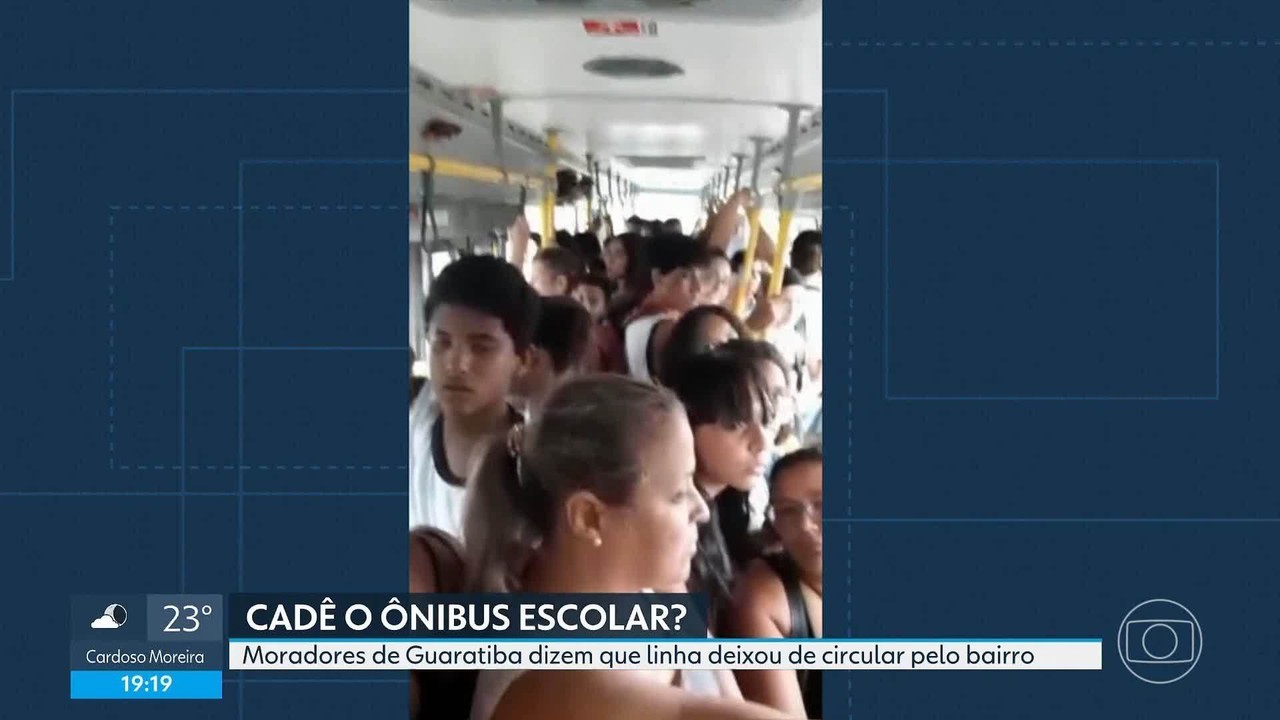 Sem 'Ônibus da Liberdade', estudantes de Guaratiba caminham mais de 35 minutos para chegar à escola