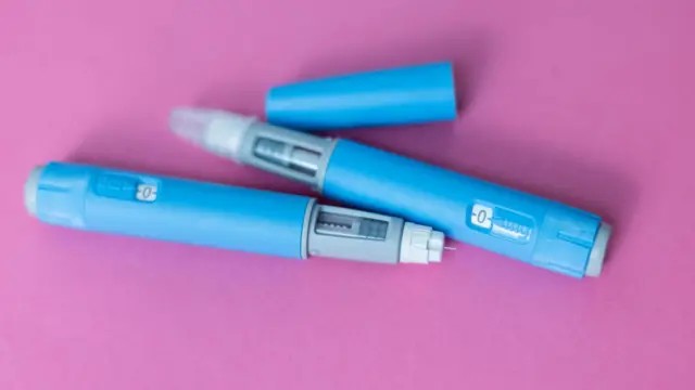 Os riscos de usar canetas emagrecedoras por conta própria só por estética