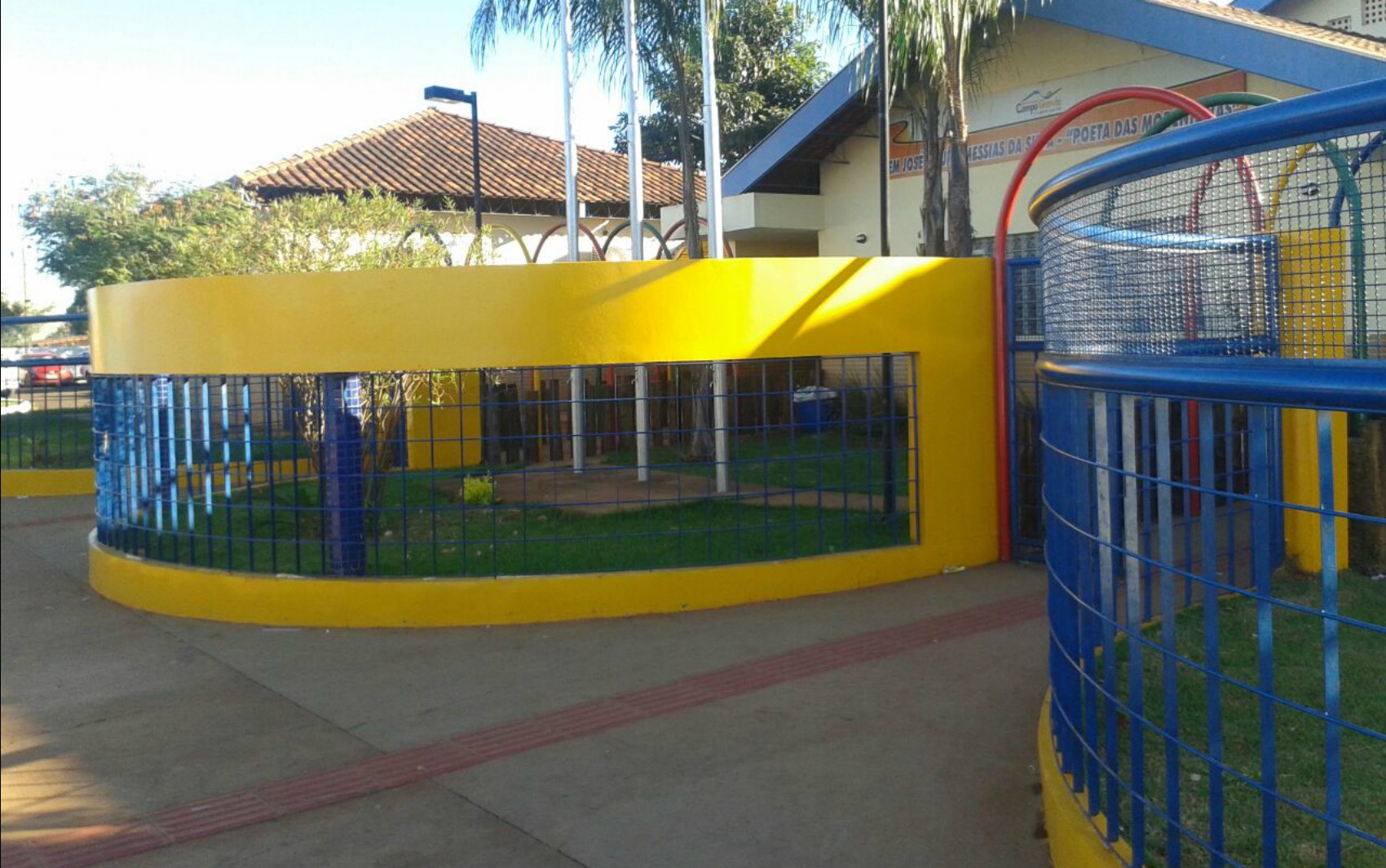 Escolas vão liberar alunos mais cedo nesta quarta-feira por causa do jogo entre Brasil X Escócia