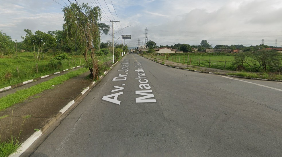 Rua Dr. José Monteiro Machado César, em Pindamonhangaba — Foto: Reprodução/Google Street View