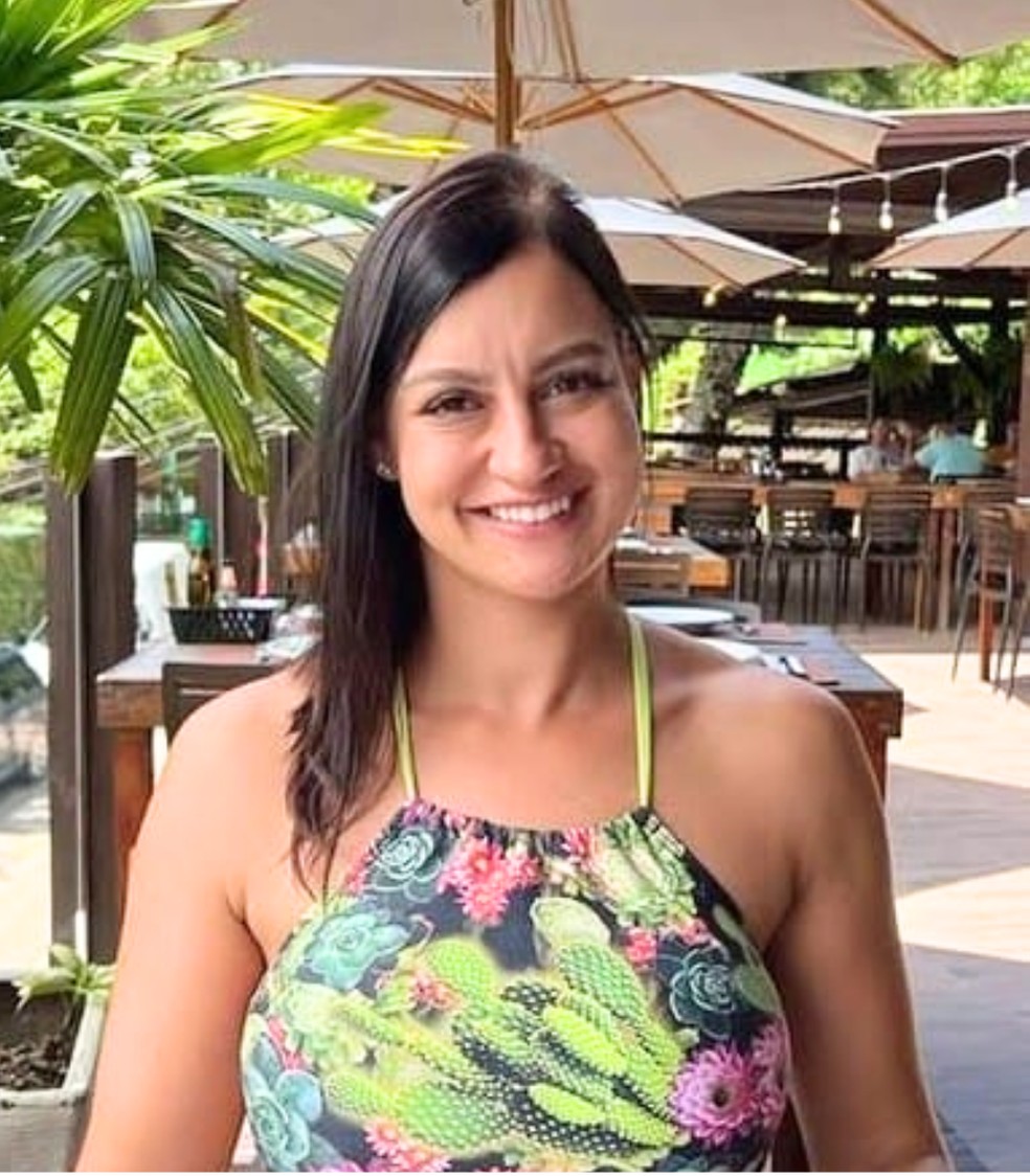 Empresária morre ao capotar caminhonete após ultrapassagem, no Paraná | G1