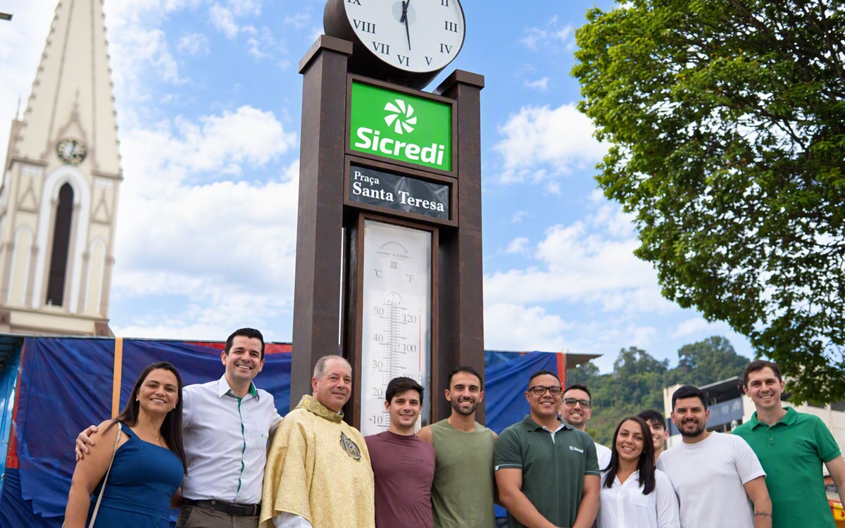 Teresópolis ganha relógio turístico na Praça Santa Teresa