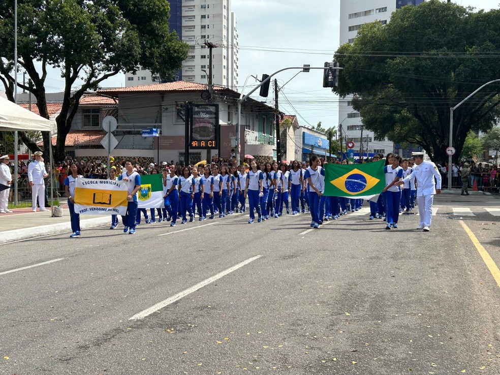 Desfile cívico em Natal — Foto: Stephany Souza/Inter TV Cabugi