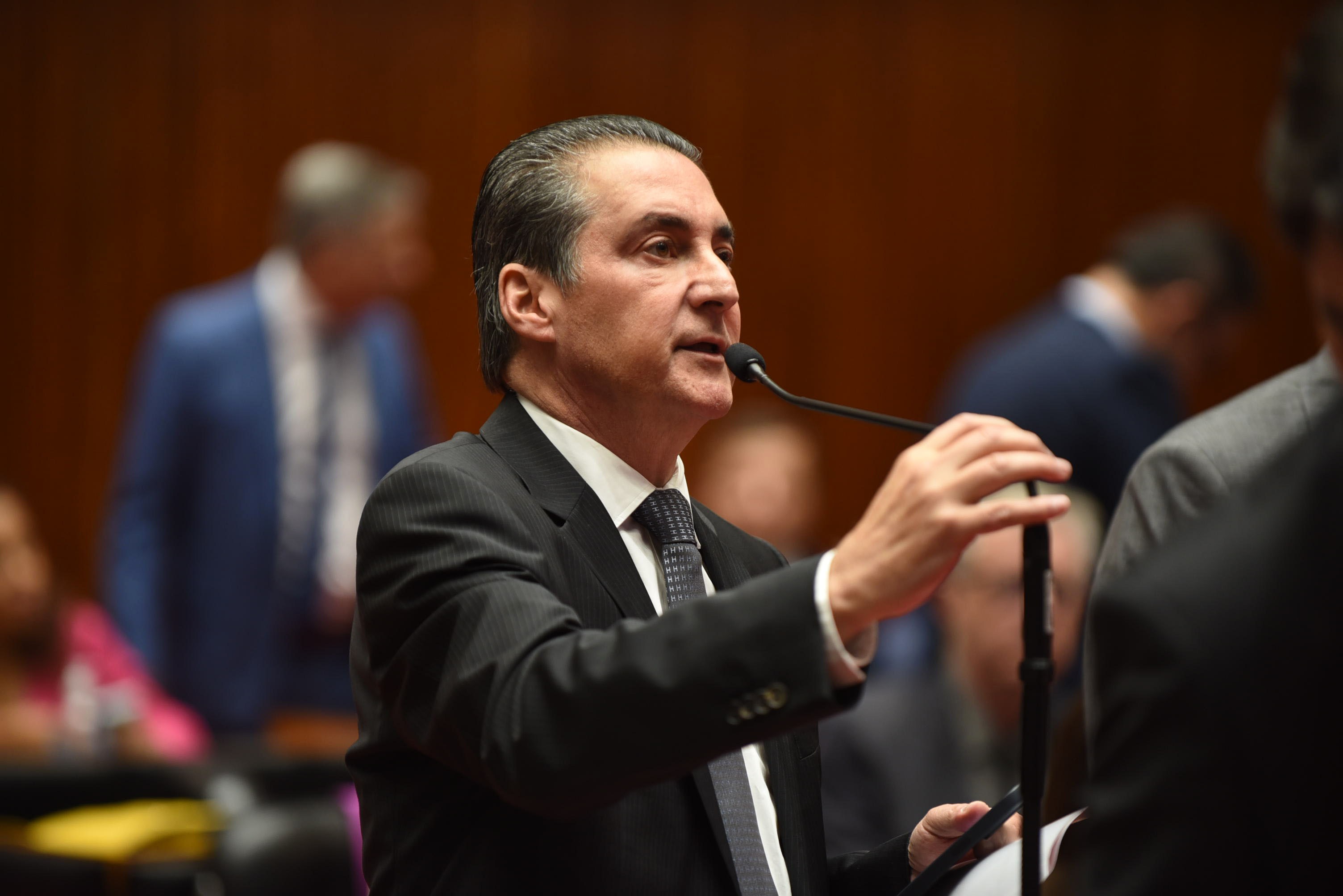 Líder de Zema na ALMG é absolvido em processo por corrupção e lavagem de dinheiro