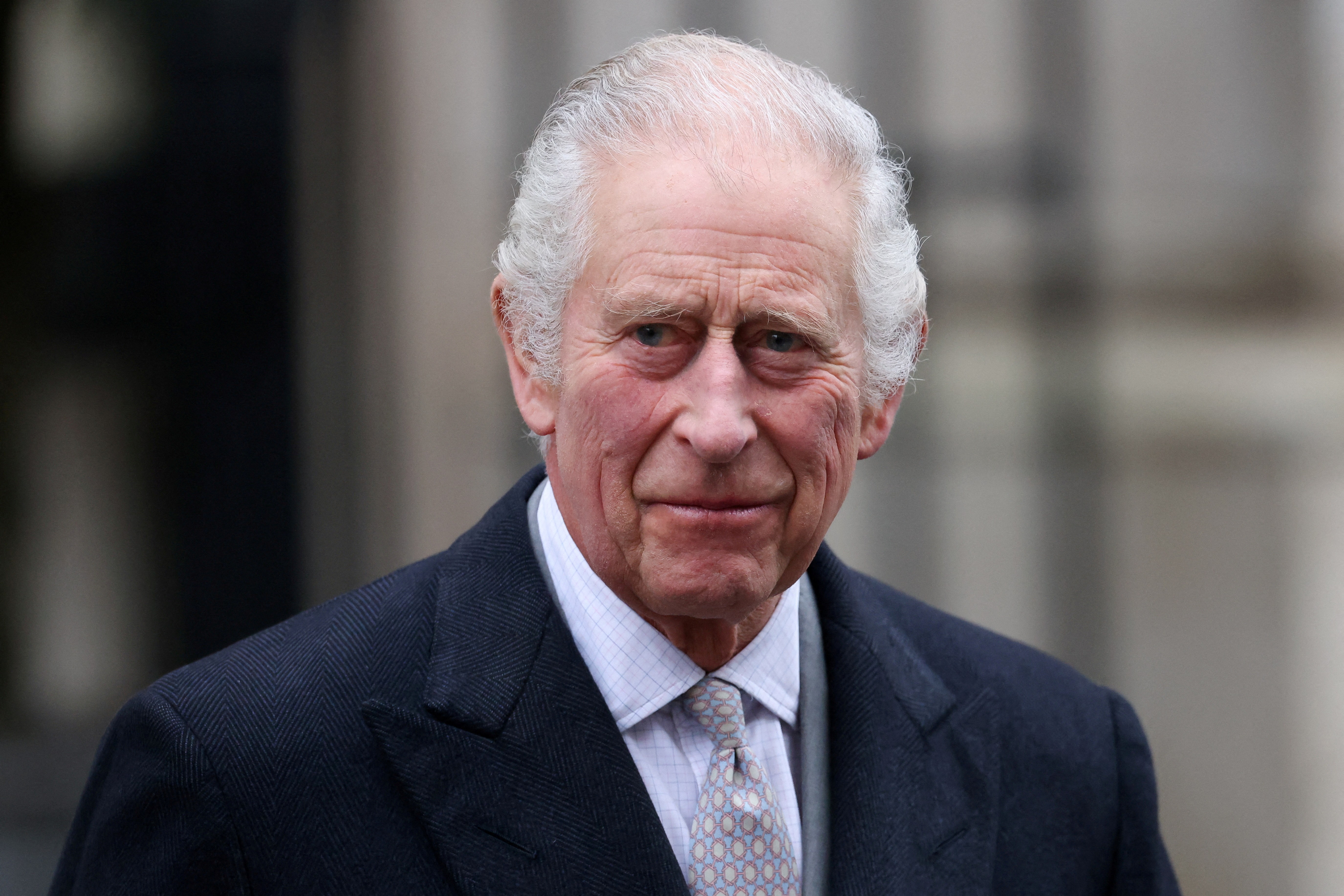 Charles III visita os EUA em meio à crise na relação entre Londres e Washington