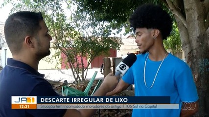 Lixo acumulado em praça da região sul de Palmas incomoda moradores