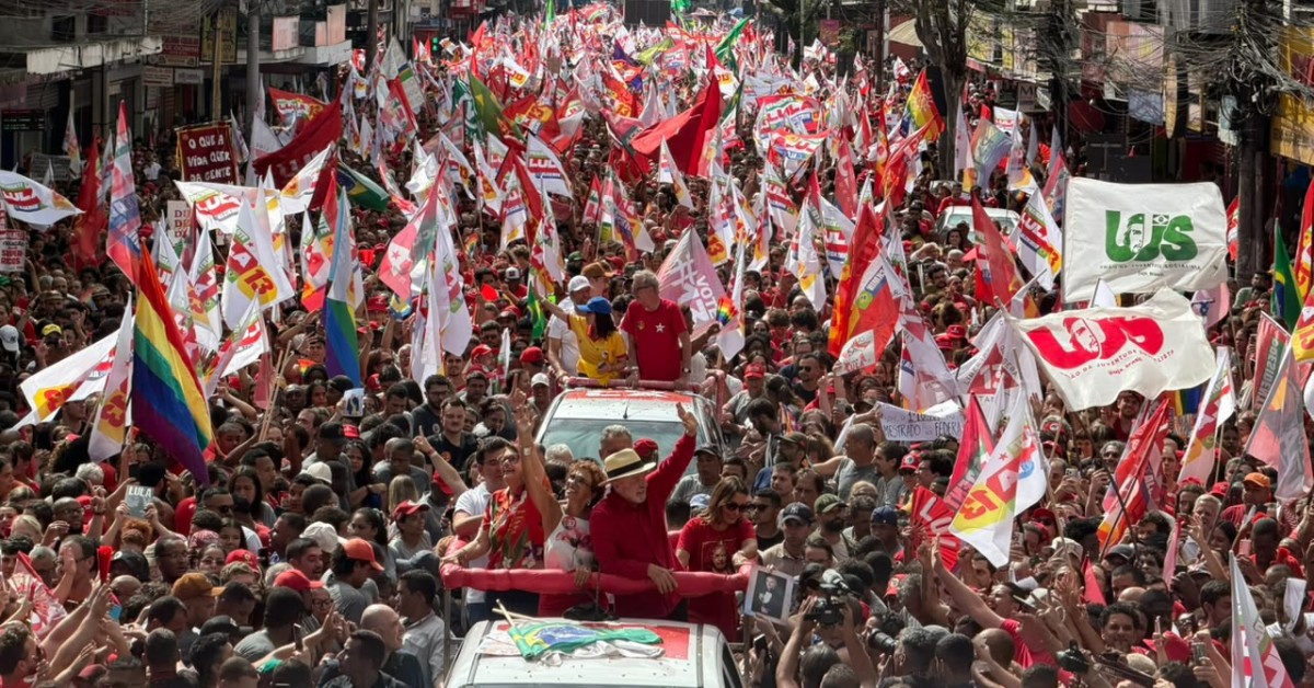 Em Juiz de Fora, Lula faz aceno a Cleitinho e diz que governador 'só tem a ganhar' se ficar neutro