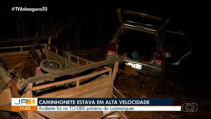 Carro capota após ser atingido por caminhonete na TO-080, próximo a Luzimangues