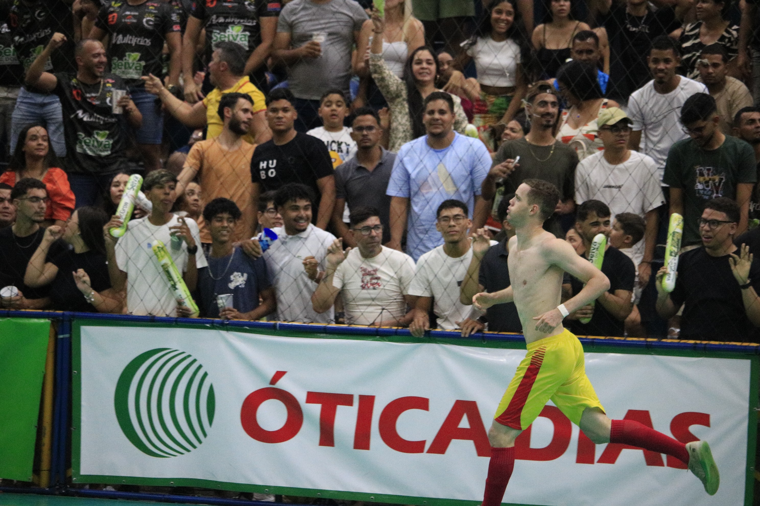 Jogador de futsal Kauan Araújo Soares, o Vela, morre afogado no rio São Francisco em Cabrobó