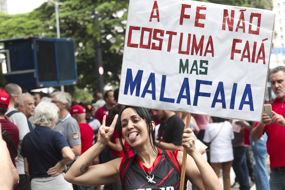 Manifestantes participam de ato contra a anistia para os golpistas do 8 de Janeiro, em São Paulo — Foto: RENATO S. CERQUEIRA/ATO PRESS/ESTADÃO CONTEÚDO