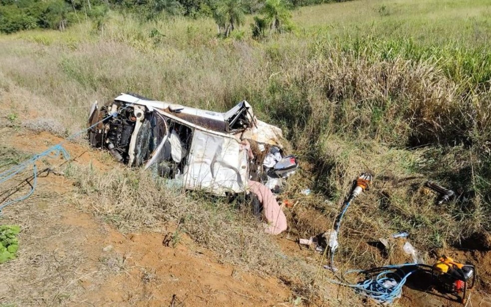 Acidente na BR-060 mata duas estudantes de medicina e deixa outra em estado grave. — Foto: Foto: Divulgação / PCGO.