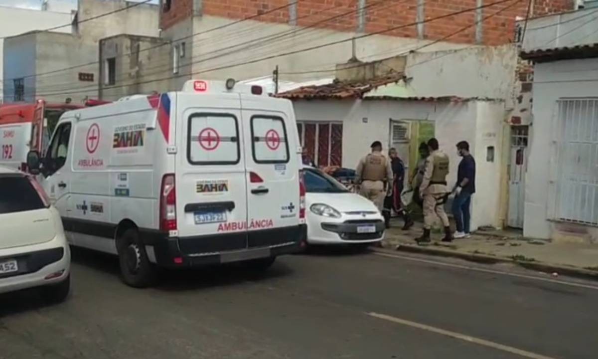 Polícia investiga suspeita de envenenamento após família passar mal com iogurte na Bahia