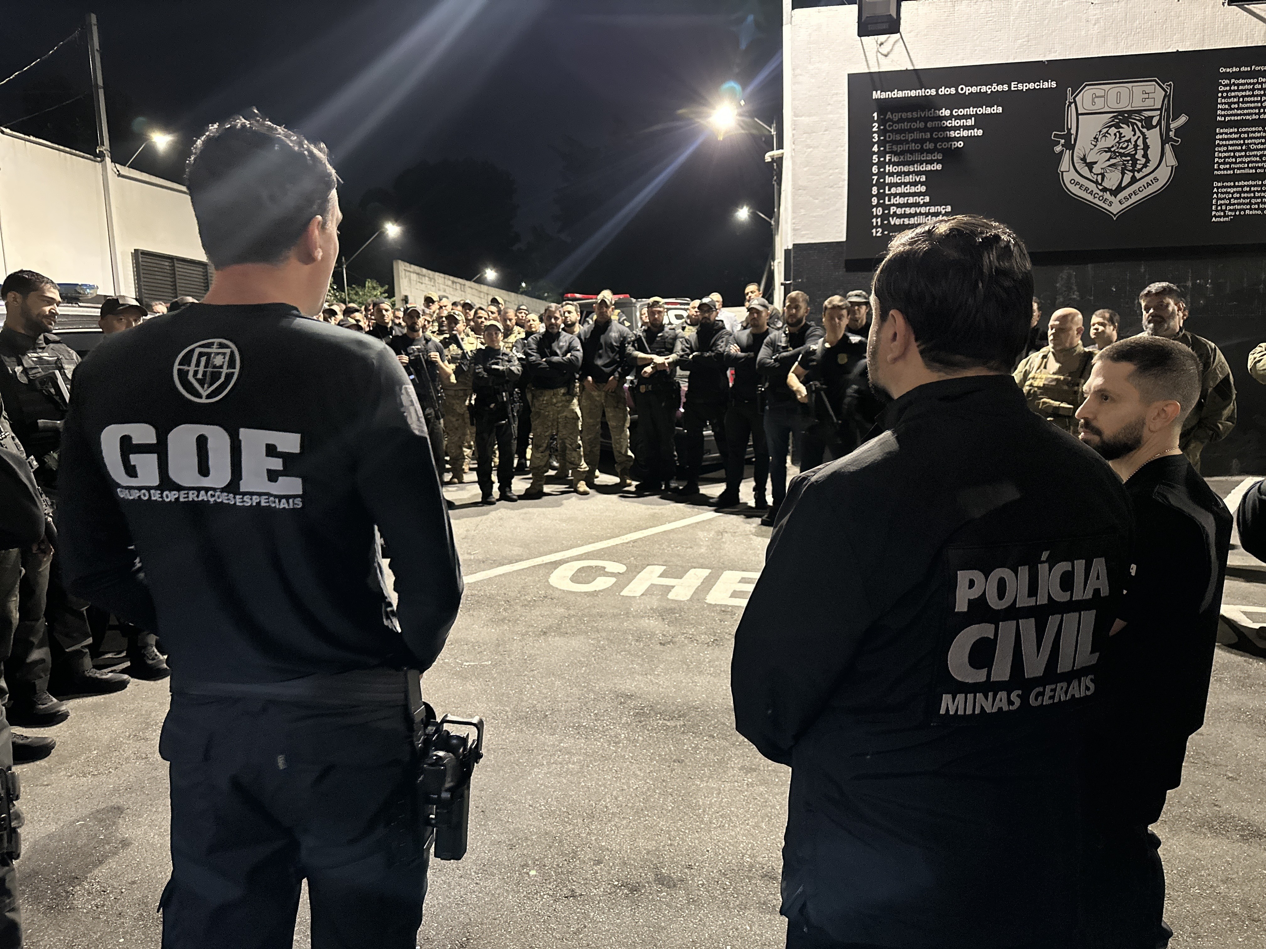 Quadrilha que aplicava golpes em sites de leilões falsos é alvo de operação da Polícia Civil