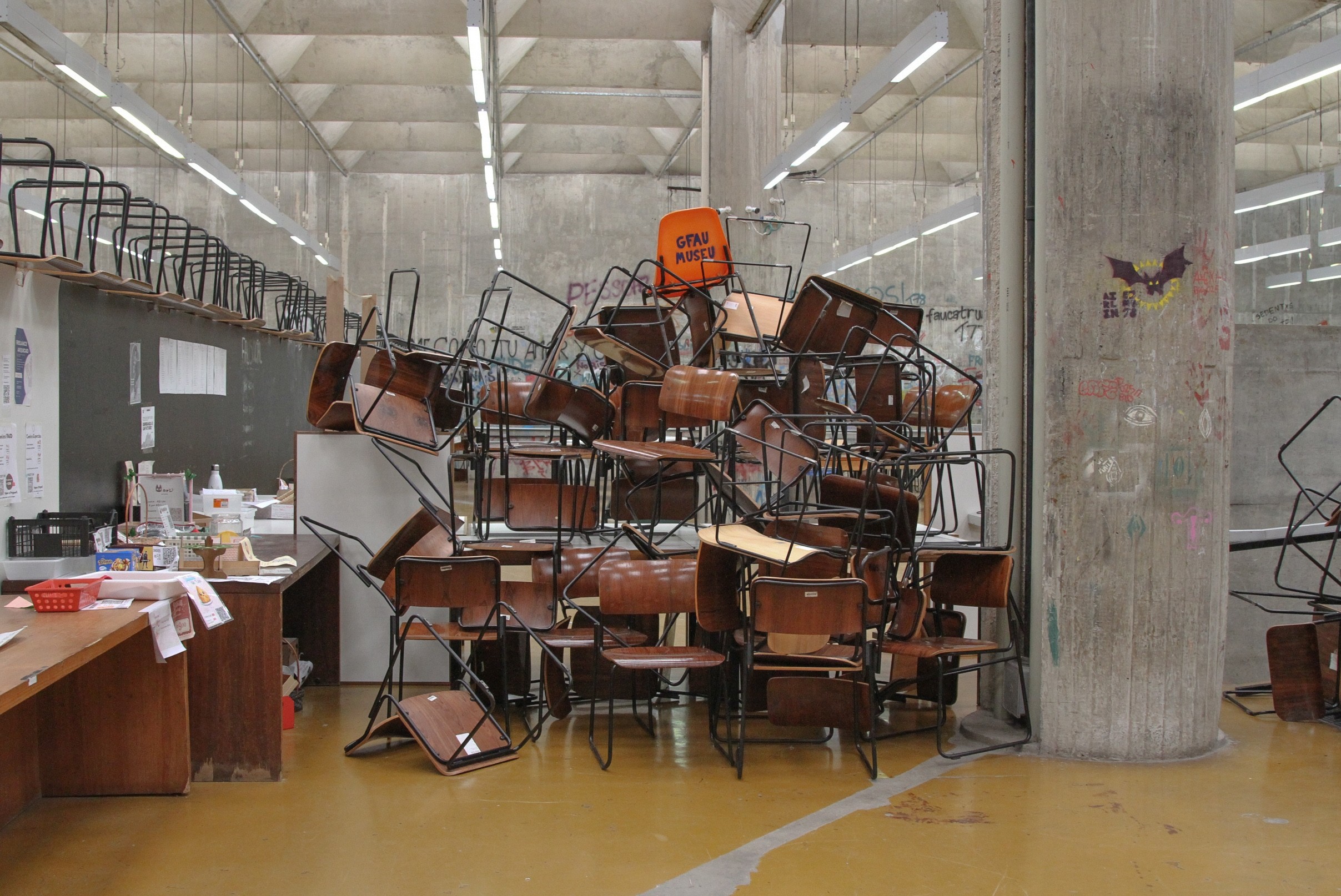 Greve na USP reúne estudantes de 15 faculdades e cobra aumento de bolsas e melhorias em serviços