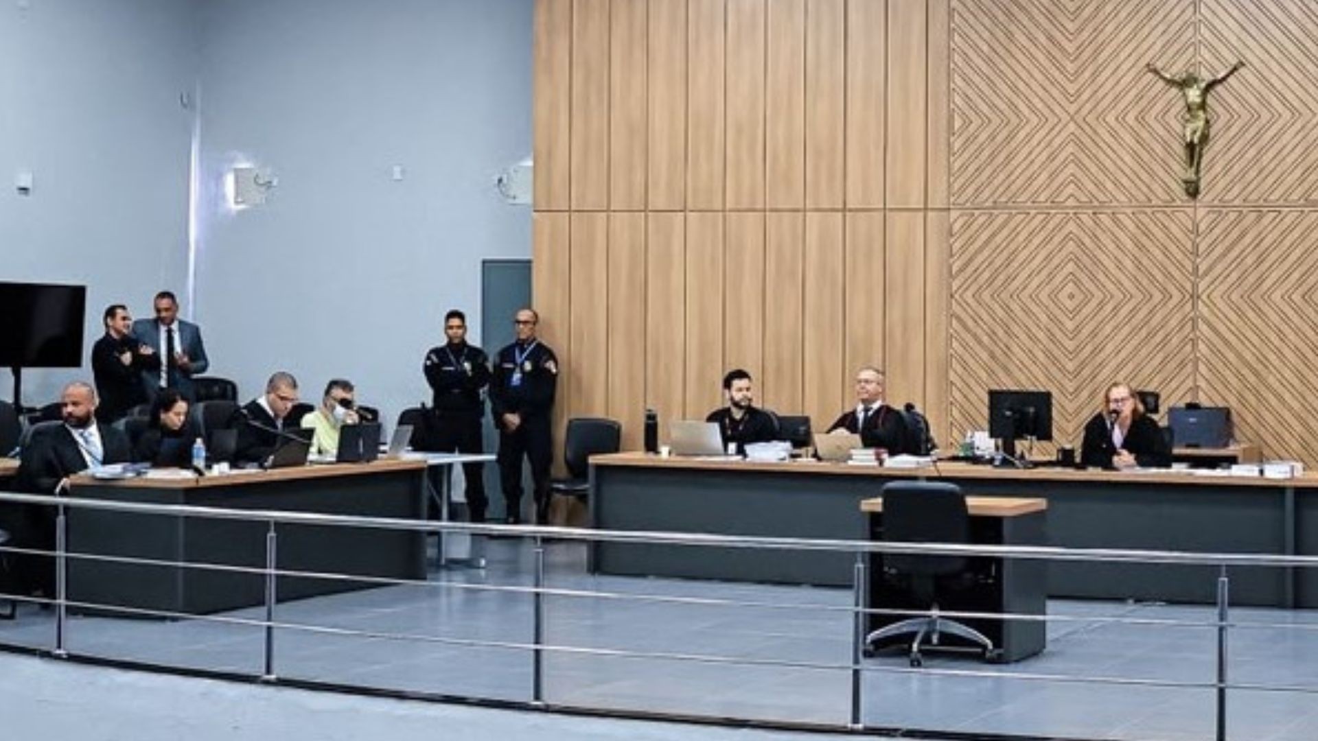 Carlinhos Bezerra diz que foi provocado antes de atirar e matar ex-namorada e o atual dela em Cuiabá: ‘corno babaca’