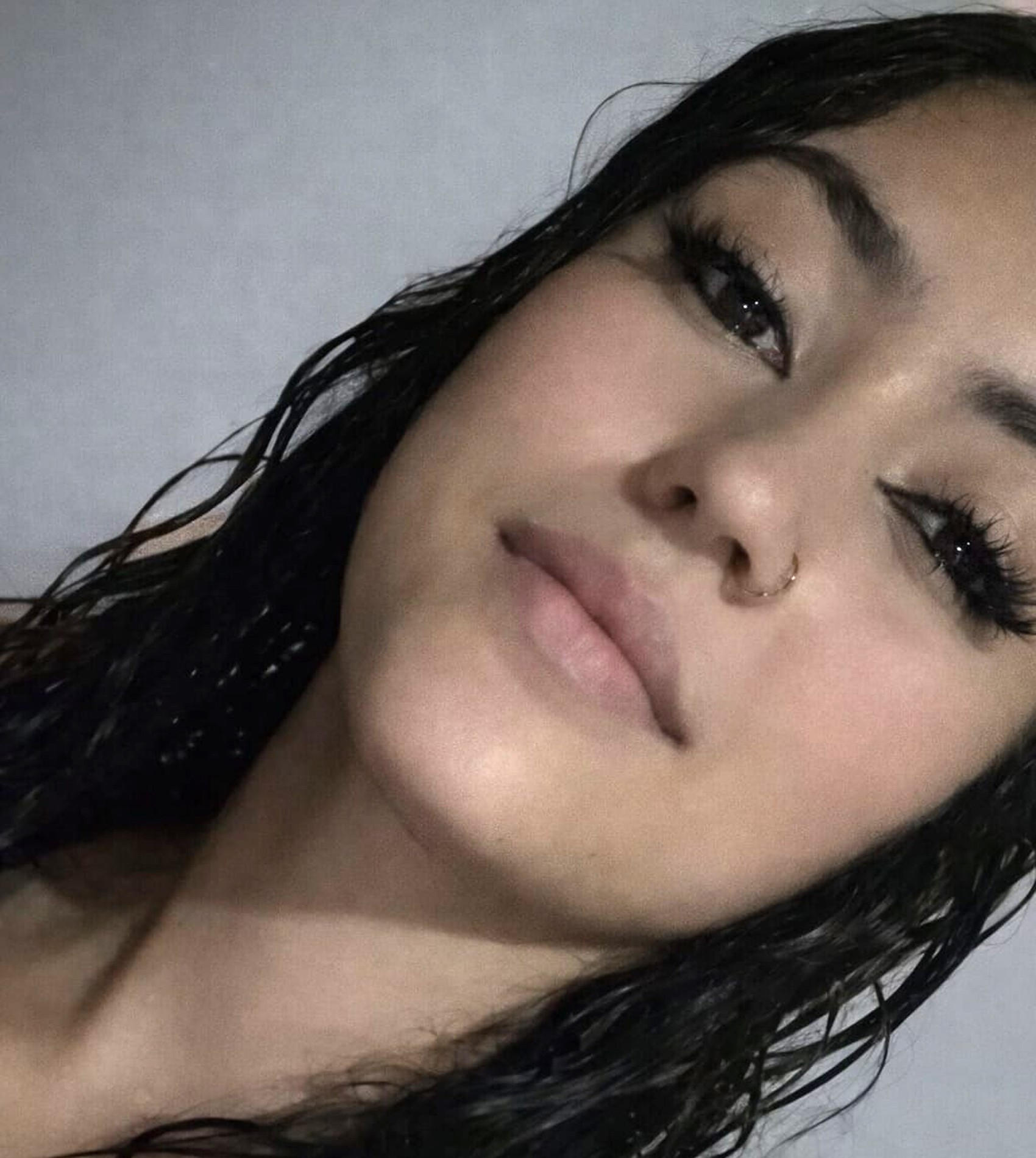 Adolescente morta atropelada por motociclista que fazia manobras começaria a trabalhar no dia seguinte, diz avó