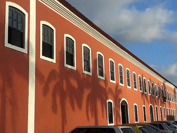 Sarau das Mercês celebra a arte e a palavra em noite cultural no Convento das Mercês