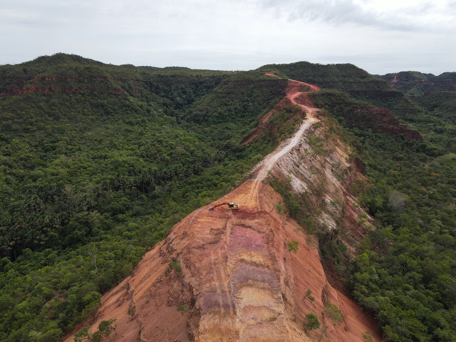 Construção de estrada no topo da Serra Geral do Tocantins é embargada pelo Ibama