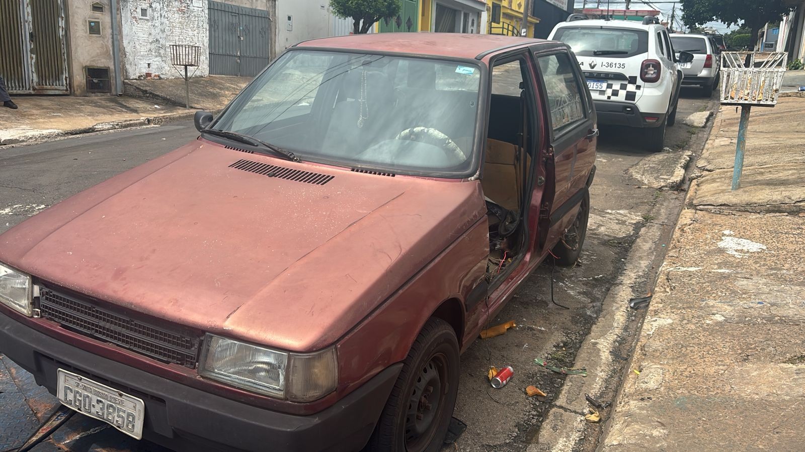 Homem é preso suspeito de manter desmanche de veículos em casa no Jardim Aeroporto em Limeira 