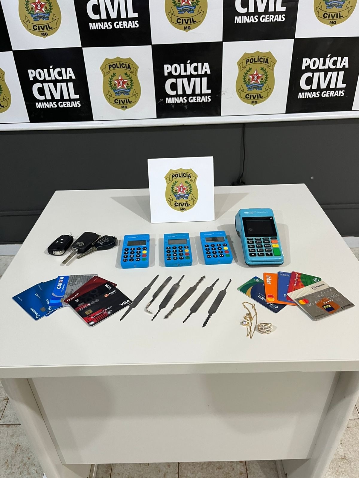 Suspeito de usar cartão furtado para saques e compras é alvo de operação em Taiobeiras