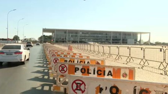 Moraes proíbe acampamentos na Praça dos Três Poderes