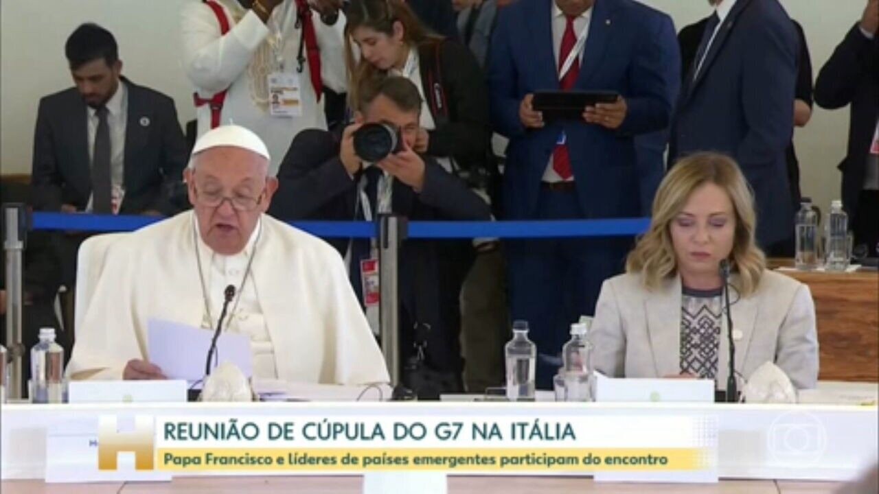 'Casacão branco': papa Francisco foi vítima de imagens falsas com IA e aprovou documento pedindo regulamentação cuidadosa da tecnologia